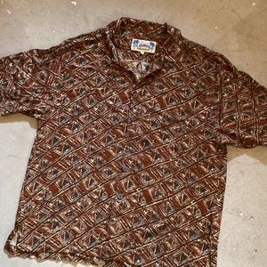 Old Maui brand mens vintage brown Hawaiian shirt